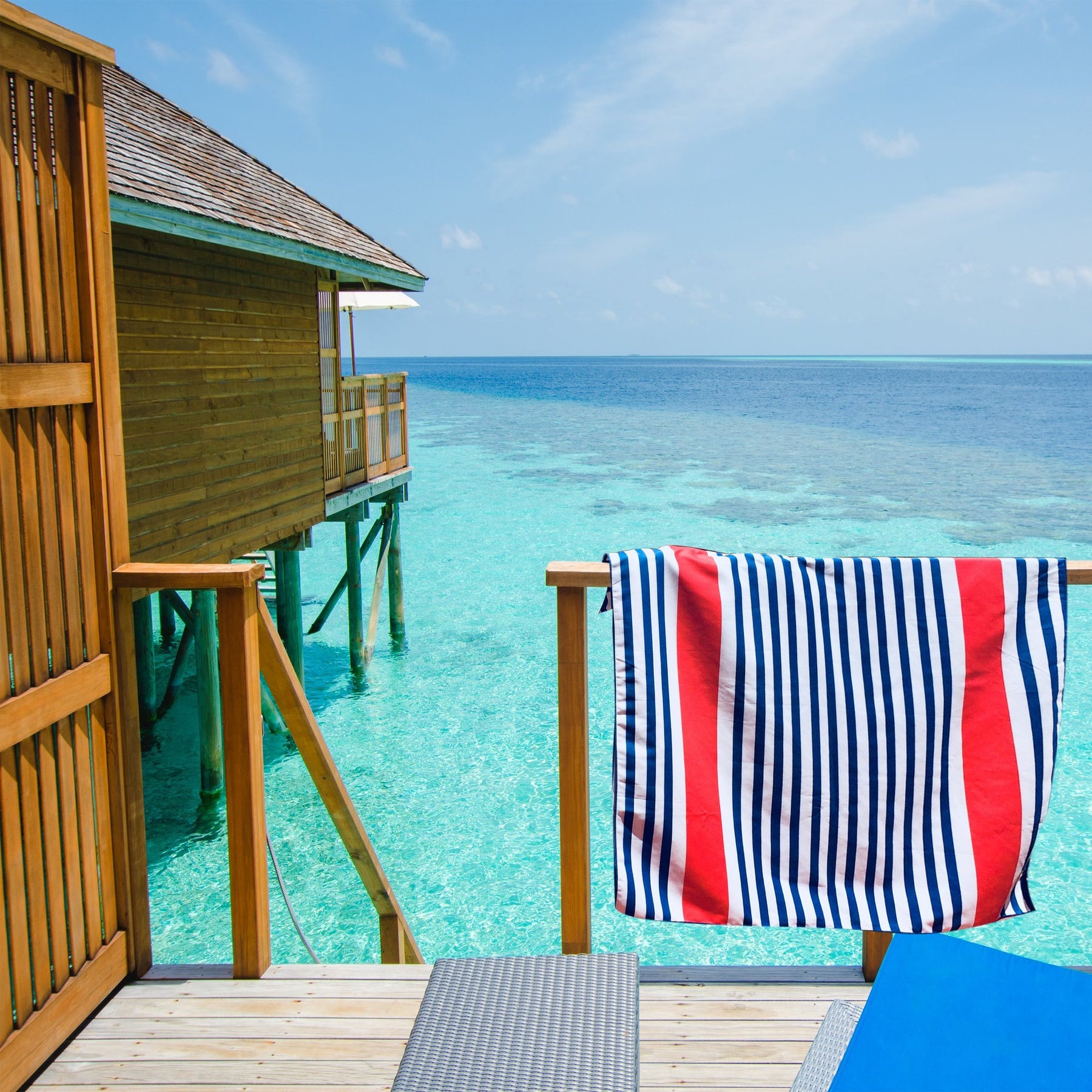 Beach Towel - Blue Red (78x35 inches)
