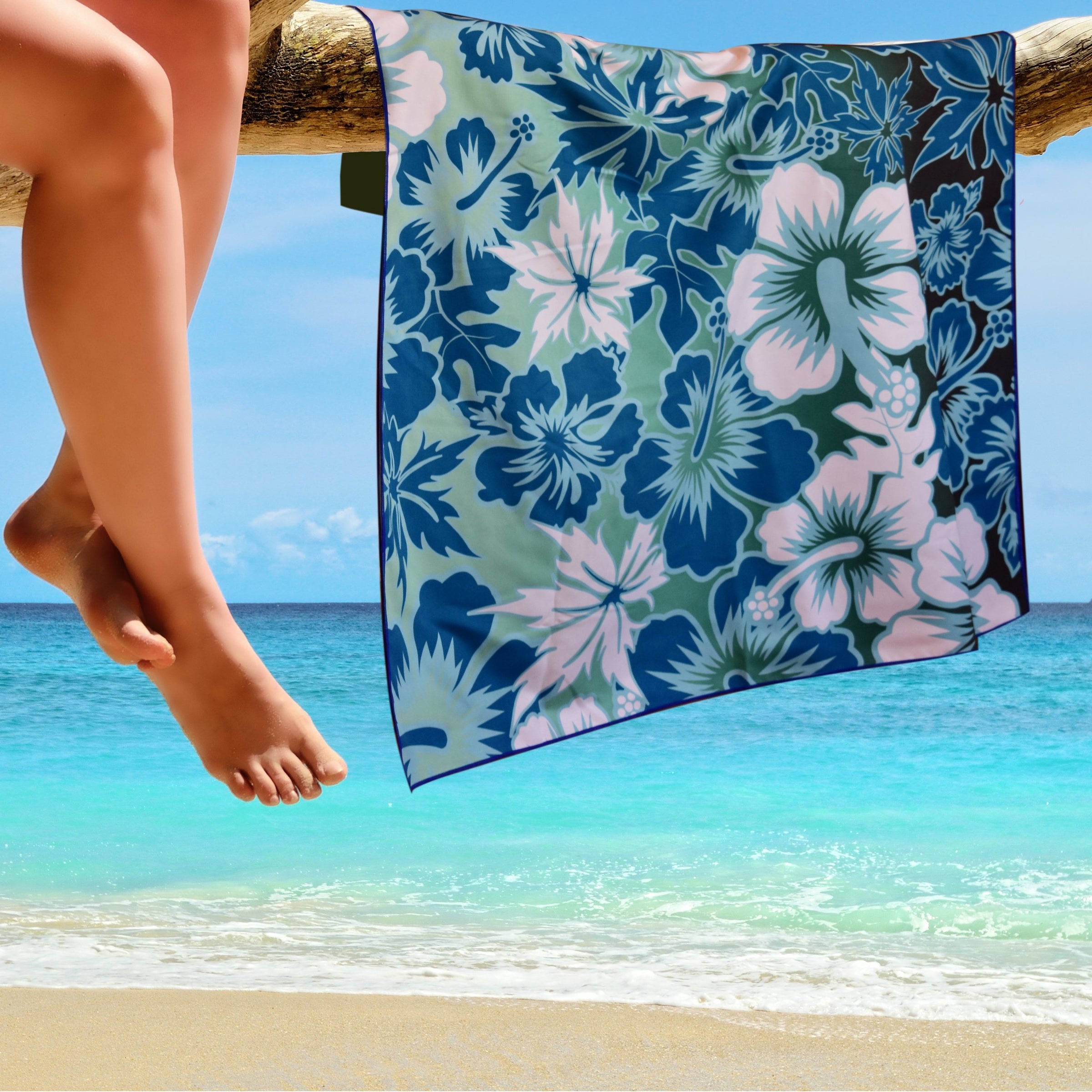Beach Towel - Hibiscus (78x35 inches)